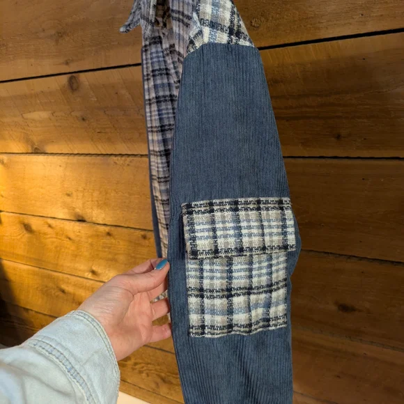 Over-sized Flannel - Picture 3 of 6